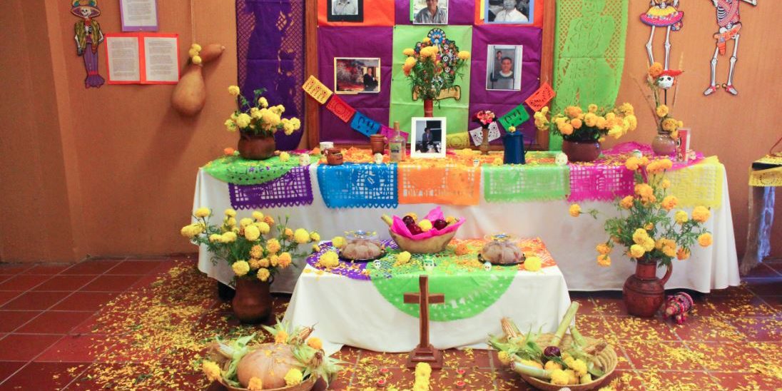 Altar-de-Muertos