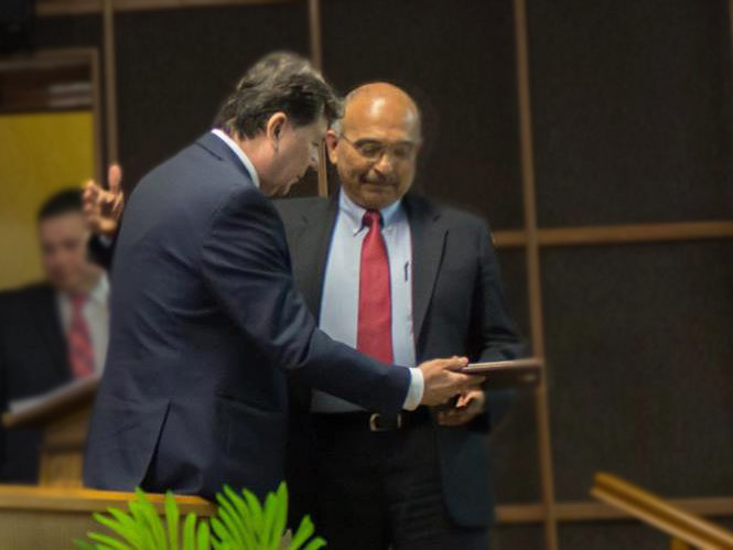 DR.-PACHECO-AGUILAR-INVESTIGADOR-EMRITO