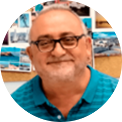 Dr. Alejandro Cifuentes