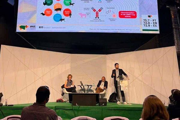 EL CIAD EXPONE EN BRASIL EN CONGRESO SOBRE SALUD PORCINA
