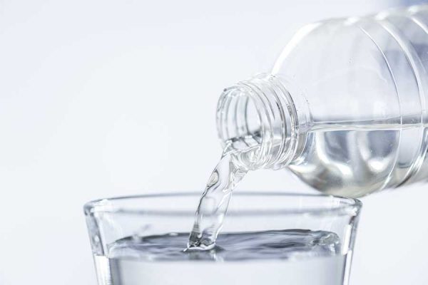MÁS AGUA, MENOS BEBIDAS AZUCARADAS, ASIGNATURA PENDIENTE