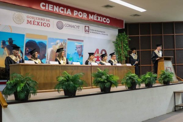 CELEBRAN GRADUACIÓN DE POSGRADOS DEL CIAD