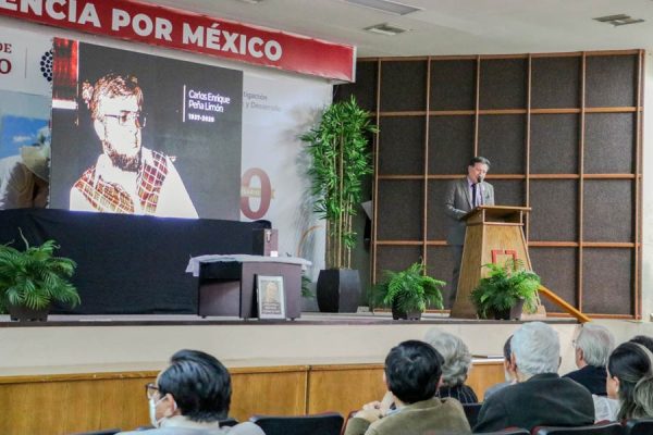 RINDEN HOMENAJE PÓSTUMO A FUNDADOR DEL CIAD