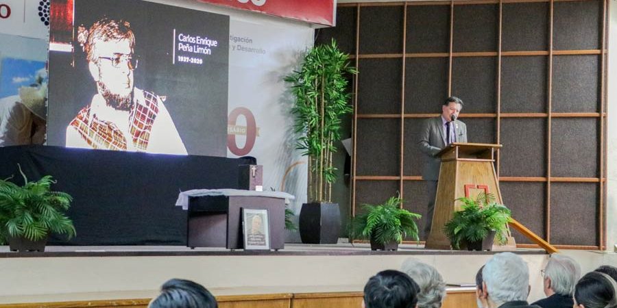 RINDEN HOMENAJE PÓSTUMO A FUNDADOR DEL CIAD