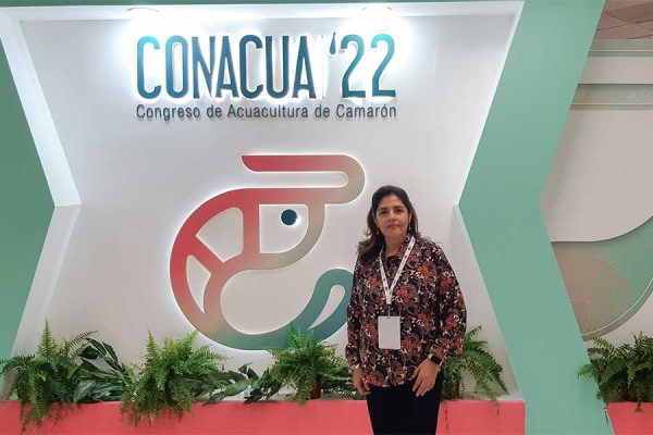 ACADÉMICA DEL CIAD PARTICIPÓ EN EL CONGRESO NACIONAL DEL CAMARÓN