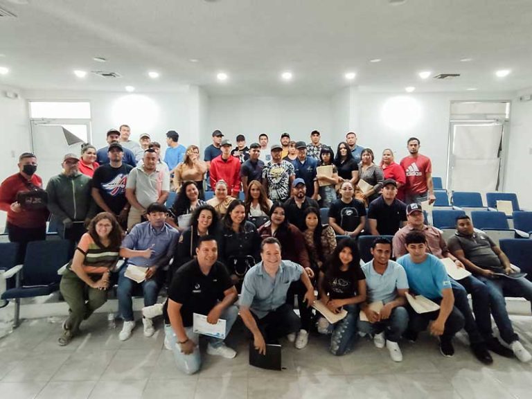 CAPACITAN A PROCESADORES DE PESCADOS Y MARISCOS DE PUERTO PEÑASCO, SONORA