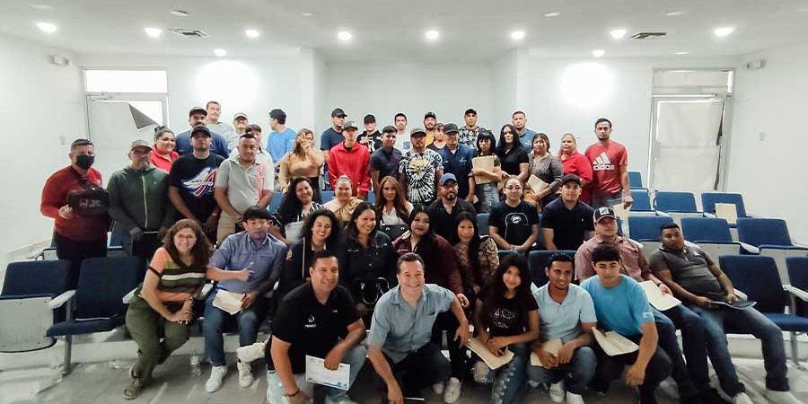 CAPACITAN A PROCESADORES DE PESCADOS Y MARISCOS DE PUERTO PEÑASCO, SONORA